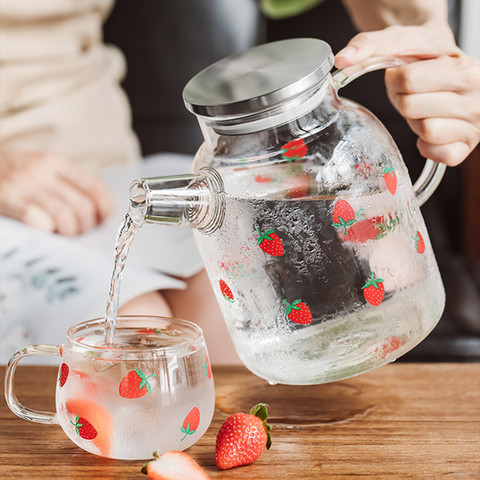 Kawaii Strawberry Glass Cold Water Pot Large Capacity Juice Fruit Teapot Heat Resistant Glass Kettle For Boiling Water Cute Cups ► Photo 1/6