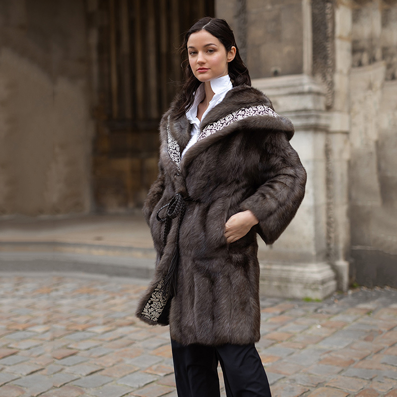 Women Fur Coat Winter 2022 Real Mink Fur Jacket Hooded Luxury