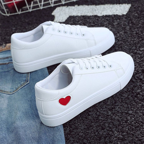 2022 Autumn Woman Shoes Fashion New Woman PU Leather Shoes Ladies Breathable Cute Heart Flats Casual Shoes White Sneakers ► Photo 1/6