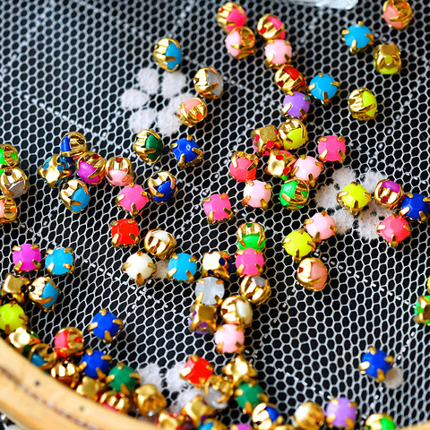 100p 4mm round candy acrylic jelly rhinestone sew on crystal rhinestone Montees gold base jewel beads sewing clothes accessories ► Photo 1/6
