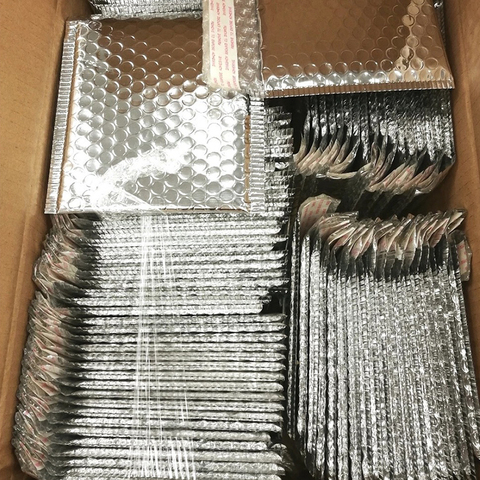 100pcs/lot Silver Bubble Mailers Padded Envelopes,Multi-function Packaging Metallic Shipping Bags,Bubble Shipping Mailing Bags ► Photo 1/3