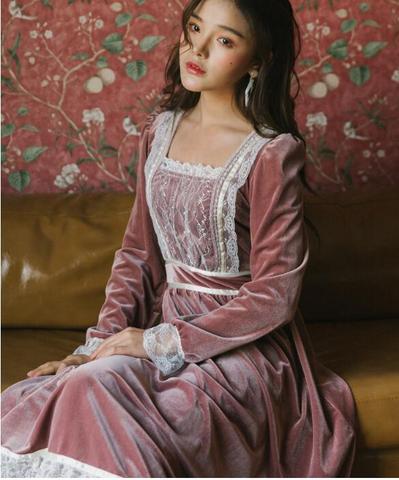 2022 Autumn Winter New Arrival  High Quality Retro Graceful Square Collar Lace Decorated Velvet Woman Long Dress ► Photo 1/1