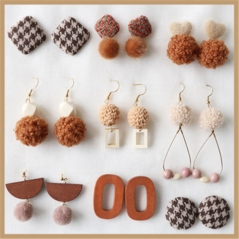 Korean Plaid Hair Ball Geometric Wood Vintage 2022 Fall Winter Women Stud Earrings Fashion Jewelry Accessories Wholesale-QJD5-W3 ► Photo 1/6