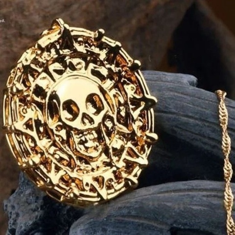 Pirate Skull Round Pendant Necklace Men's Necklace New Fashion Metal Sweater Chain Accessories Party Jewelry ► Photo 1/6