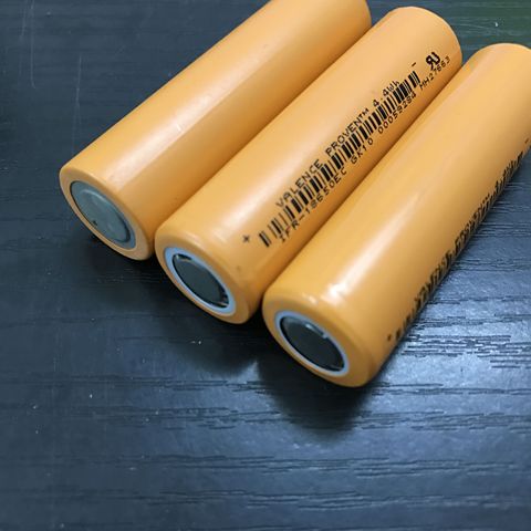 3.2V 18650 rechargeable LiFePO4 battery cell 1500mah for Electric bike e-bike bus led solar light  IFR-18650EC ► Photo 1/2