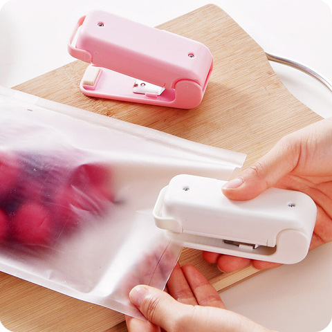 Portable Heat Sealer Plastic Package Storage Bag Mini Sealing Machine Handy Sticker and Seals for Food Snack Kitchen Accessories ► Photo 1/6