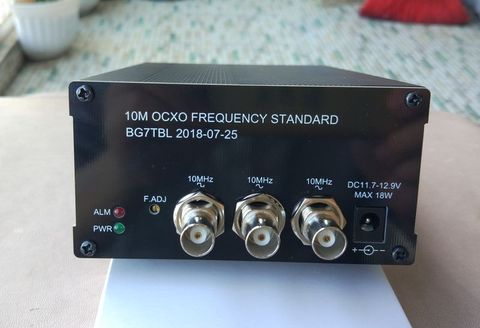 Free shipping by BG7TBL 10MHz OCXO FREQUENCY STANDARD 2 channel sine wave 1 channel square wave ► Photo 1/5