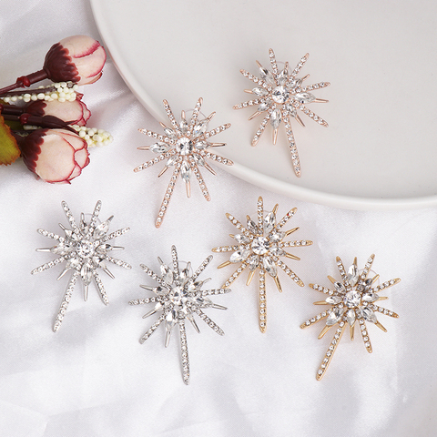 Wholesale JUJIA New Fashion White Crystal Earring Stud Earring Cute Snowflake Earrings For Women Star Jewelry Christmas Gift ► Photo 1/6