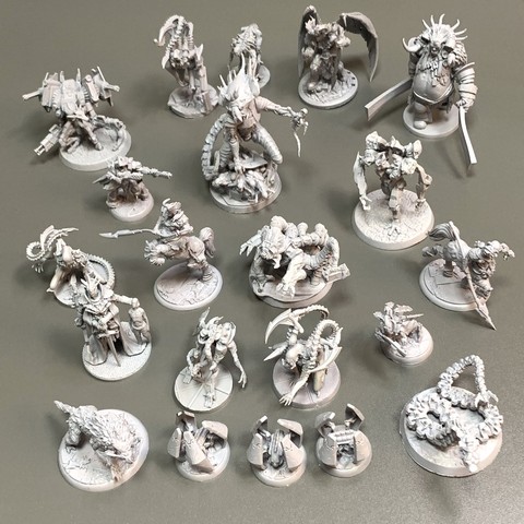 Lot Monsters Miniatures Role Playing Figures Wars Game Model Toys Unpainted ► Photo 1/6