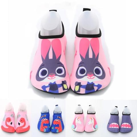 Cute Cartoon Kids Beach Shoes Non-slip Girls Swimming Shoes Ultralight Barefoot Skin Soft Water Socks Children Shoes Bat Man Boy ► Photo 1/6