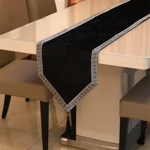 New Chinese high-end tablecloth flag shoes cabinet cover cloth European velvet bed runner simple color table cloth ► Photo 1/6