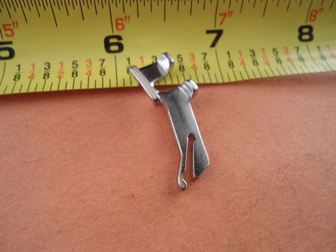 SLANT Snap On Shank Presser Foot Holder for SINGER Sewing Machines # 542167 ► Photo 1/2