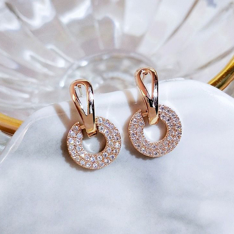 2022 New Arrival Charms Gold Geometric Pave Inlaid Zircon Earring for Women Elegant Temperament Stud Earrings Fashion Jewelry ► Photo 1/6