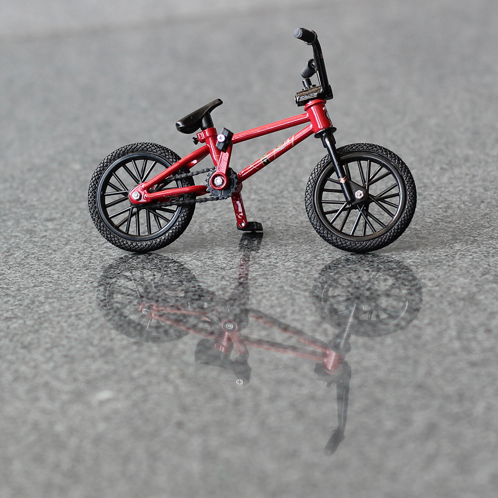 Finger Bicycle Model Mini Light Bike Model Toy for Kids Boys Gift US Hono_ 