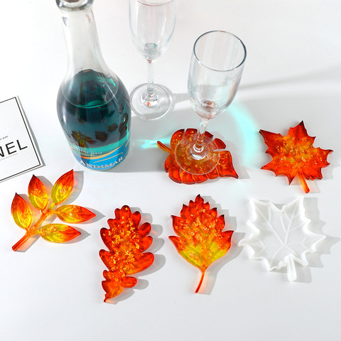 1Pcs Leaf Coaster DIY Handmade Mold Crystal Epoxy Mold Silicone Wine Rack Maple Leaf Christmas Tree Series ► Photo 1/6