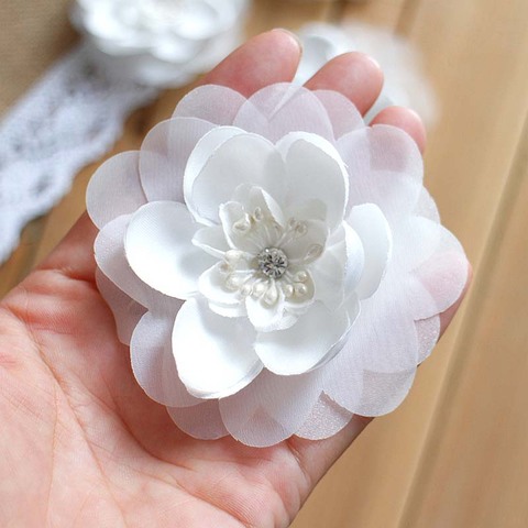 5pcs Sew On White Flower Patches 3D Applique Beaded Flowers Patches For Clothing Bags Wedding Dress Appliques Parches DIY ► Photo 1/3