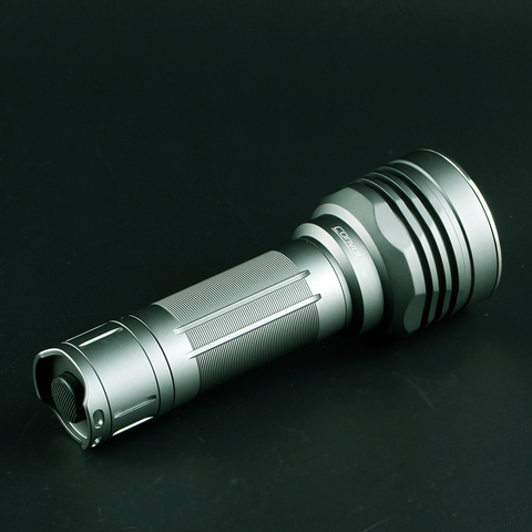 Convoy M26C SST40 XHP70.2 flashlight ► Photo 1/6