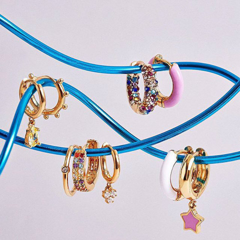 Hot Sale CZ Huggie Earrings for Women Fashon Gold Color Circle Palm Drop Earrings Statement Wedding Jewelry 2022 ► Photo 1/6