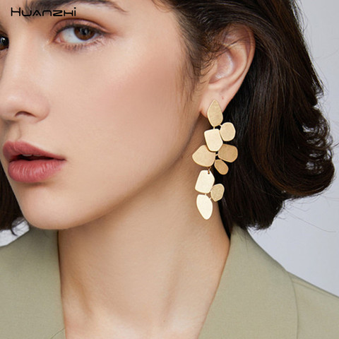 HUANZHI 2022 New Design Irregular Flowers Gold Metal Copper Plated Earrings Geometric Exaggeration Long Drop Dangle Earrings ► Photo 1/6