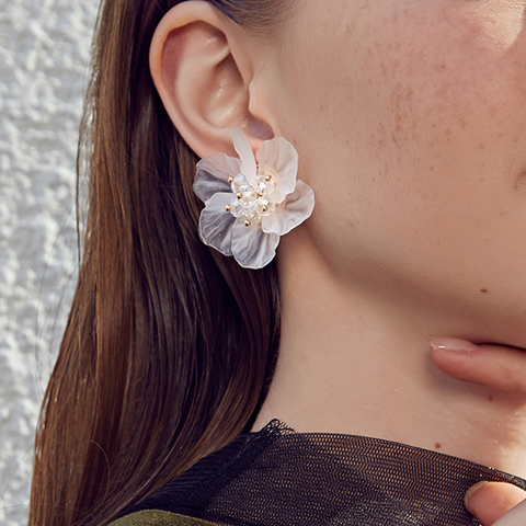 AENSOA Korean White Hyperbole Flower Earrings For Women 2022 New Cute Sweet Acrylic Big Irregular Floral Earrings Trendy Jewelry ► Photo 1/6