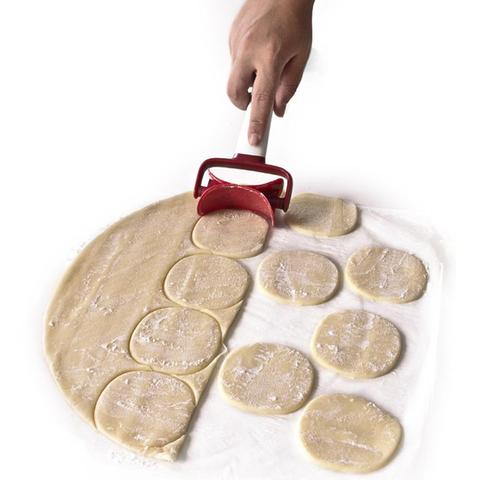 2022 Portable Handheld Rolling Dough Cutter Cookie Biscuit Dumpling Wrappers Maker Kitchen Tools Gadgets Baking tools для кухни ► Photo 1/6