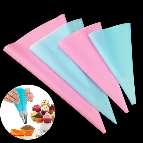 4pcs/pack Confectionery Bag Silicone Icing Piping Cream Pastry Bag Nozzle DIY Cake Decorating Baking Decorating Tools Dropship ► Photo 1/6