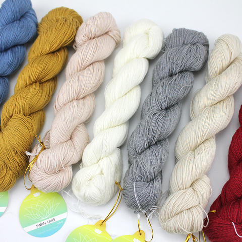 50g Hank Cashmere Wool Blended Yarn Hand Knitting Crochet Lace Weight for Baby Garments Scarves Hats Craft Projects Swan Lake ► Photo 1/5