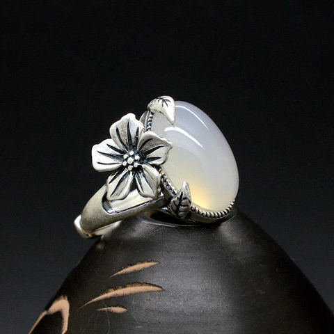 New silver original design plum blossom inlaid with natural white jade pith female Chinese style light luxury cool breeze ring ► Photo 1/6