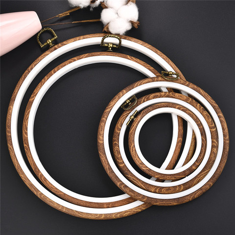 Sewing Tool Round Wooden Color Embroidery Hoops Frame Set Plastic Embroidery Hoop Rings For DIY Cross Stitch Needle Craft Tool ► Photo 1/6