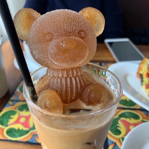 Ice Cube Mold Silicone Cute Animal Ice Cube Mold Abrasive 3D Ice Cube Mold Bear Mold Silicone Creative Coffee Milk Tea Ice cube ► Photo 1/6