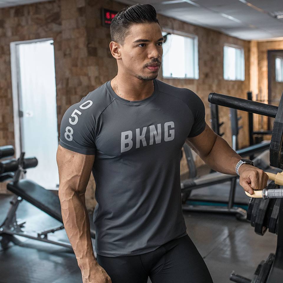 Mens Gym T-Shirt Bodybuilding Top Gym Clothing Training Slim Fit Blouse T Shirts 