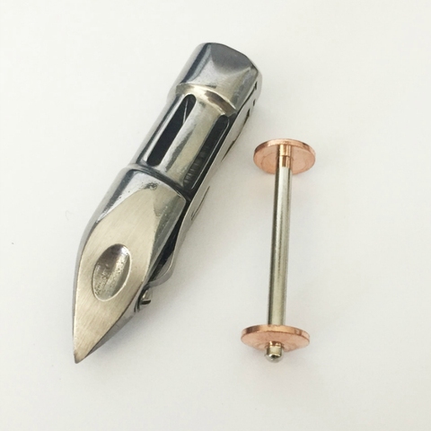 Sewing Machine Shuttle, Bullet Bobbin Case Will Fit Singer Vintage 27~28~127~128 83505 AA7095 BOBBIN#8225 ► Photo 1/5