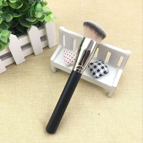 1 piece Angled Foundation Makeup brushes M170 Magic Liquid Foundation Cream Make up brush Beauty Tools Cosmetics ► Photo 1/6