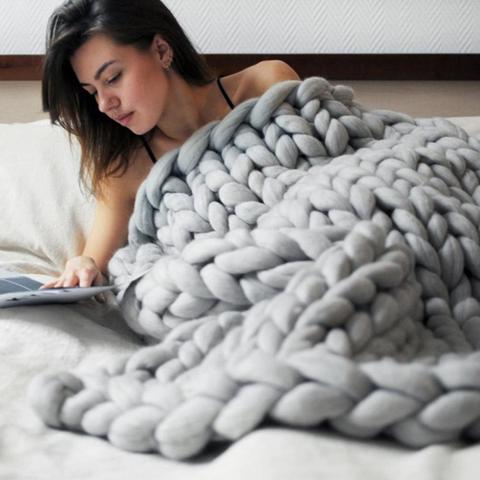 Hand Knitted Throw Blanket Thick Bulky Knitting Yarn Soft Warm Sleep  Mat Travel Fleece Mesh Portable Car Travel Cover Blanket ► Photo 1/6