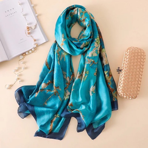 2022 luxury brand summer women scarf fashion quality soft silk scarves female shawls Foulard Beach cover-ups wraps silk bandana ► Photo 1/5