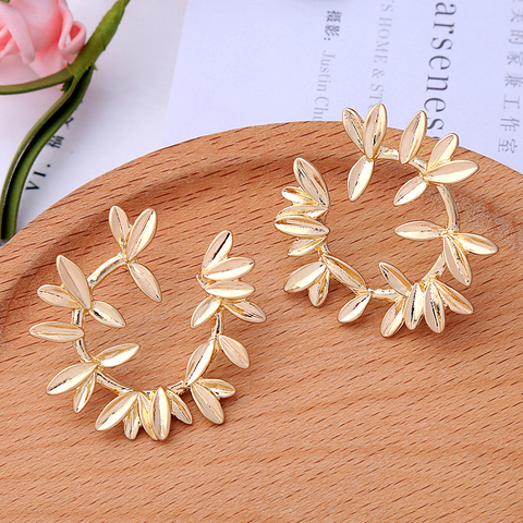 Vintage Gold Color Round Branch Leaves Alloy Stud Earrings For Women Gifts Fashion Jewelry Wholesale ► Photo 1/6