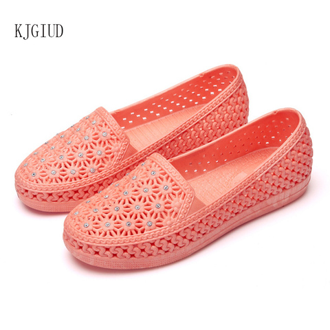 2022 Summer New Ladies Plastic Bird's Nest Hole Shoes Women Breathable Soft Hollow Sandals Nurse Soft Bottom Shoes Wholesale ► Photo 1/6