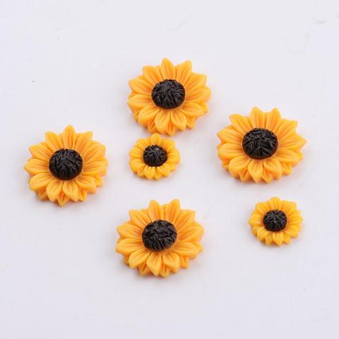30pcs/lot Resin Daisy Chrysanthemum SunFlower Cameo Cabochon Pendants Charm For DIY Earrings Accessories 15/18/25mm ► Photo 1/5