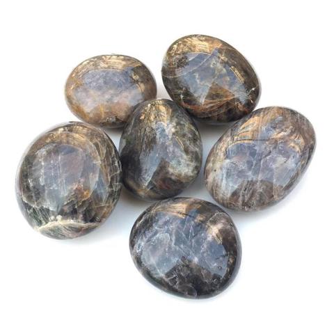 1pcs Natural black moonstone palm stones quartz mineral crystals massage healing gemstones for fine gift ► Photo 1/6