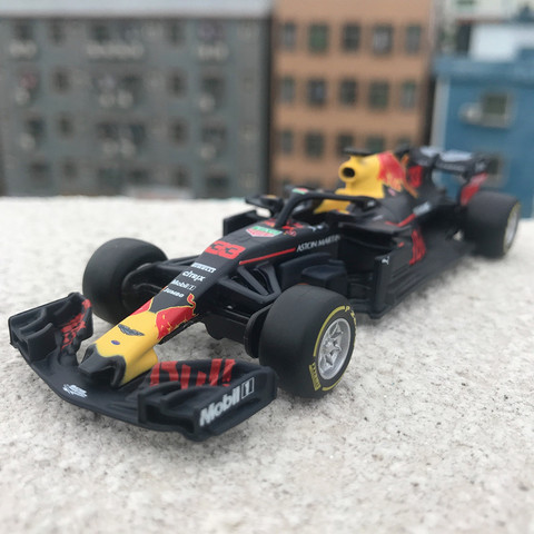 Bburago 1:43 RB14 No. 33 F1 racing formula racing static simulation alloy alloy car model Red Bull Racing dedicated racing car ► Photo 1/6