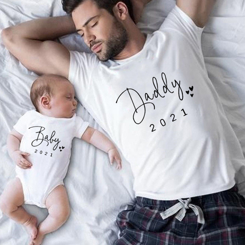 Funny Baby Daddy 2022 Family Matching Clothing Simple Pregnancy Announcement Family Look T Shirt Baby Dad Matching Clothes ► Photo 1/6