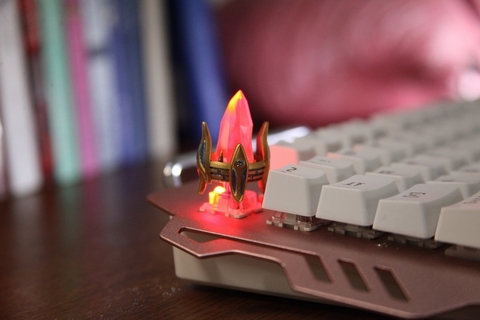 1pc Resin Hand-made Customized Key Cap Stereoscopic Backlit Mechanical Keyboard Keycap For Starcraft Protoss Crystal Tower ► Photo 1/5