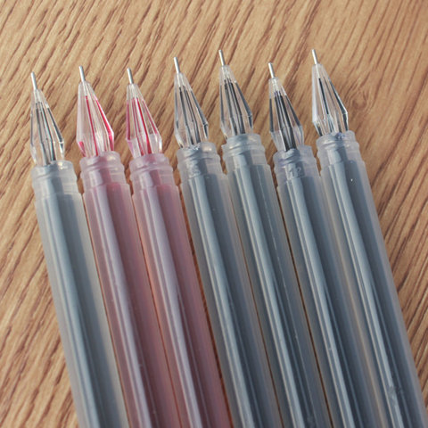 1 pcs Large Capacity Diamond Head Gel Pen 0 38mm Financial Needle Students Stationery Carbon Pen ► Photo 1/5
