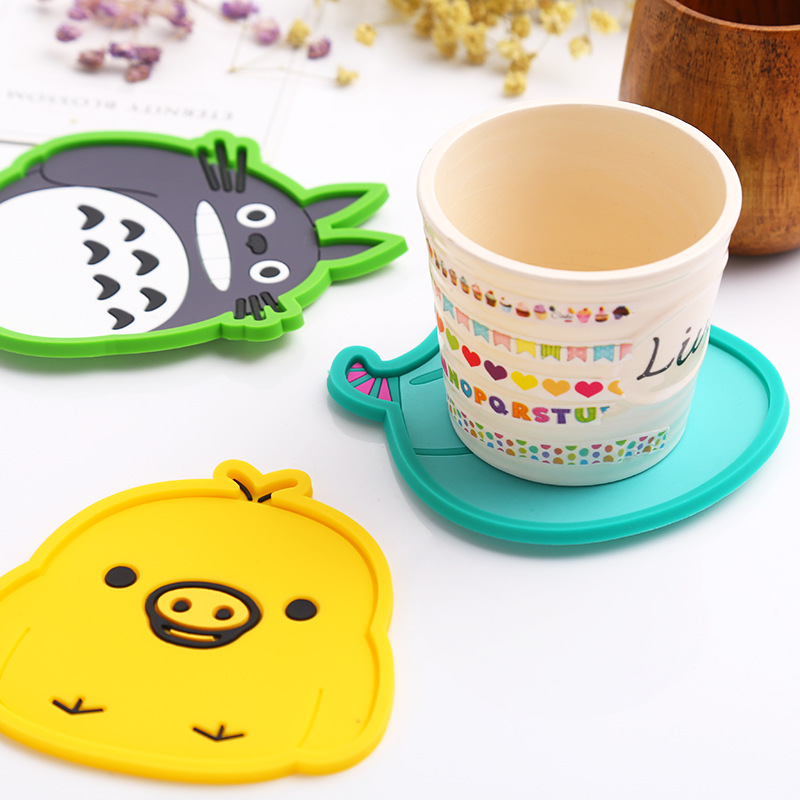 https://alitools.io/en/showcase/image?url=https%3A%2F%2Fae01.alicdn.com%2Fkf%2FHTB1.zcllwoQMeJjy1Xaq6ASsFXap%2FAntiskid-Cup-Mat-coasterl-Cute-Animal-cushion-Continental-heat-insulationmat-table-mat-bowl-mat-Easy-to.jpg