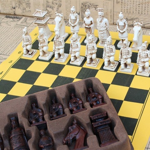 Antique Chess Large Chess Pieces Leather Chessboard Terracotta Resin Chess Pieces Character Modeling Parent-child Gifts Yernea ► Photo 1/6