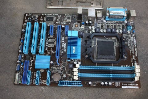 Used,Asus M5A78L LE Original Desktop Motherboard AMD 760G Socket AM3+ DDR3 32G SATA2 USB2.0 ATX ► Photo 1/3