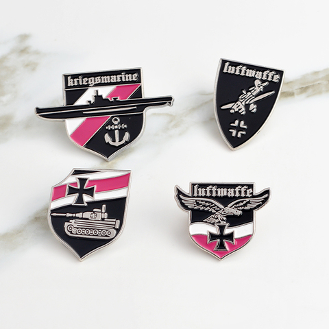 ww2 wwii Fighter Warship Eagle Tank German Luftwaffe Air Force Brooches Pins Badges Lapel pin Brooches for men Wholesale ► Photo 1/6