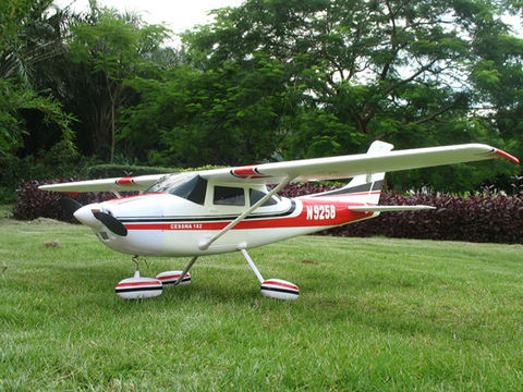 Beginner RC Model Airplane 1410mm EPO Electric Cessna 182 PNP ► Photo 1/6