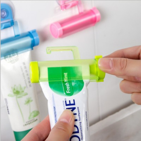 Dental Cream Bathroom Accessories Manual Syringe Gun Dispenser Rolling Squeezer Toothpaste Dispenser Tube Sucker Holder ► Photo 1/5