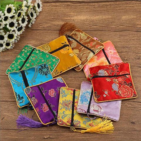1 Pcs Silk Brocade Tassel Fabric Floral Jewelery Bag Packaging Trendy Exquisite Quartet Handbags Jewelry Tips Bag High Quality ► Photo 1/6